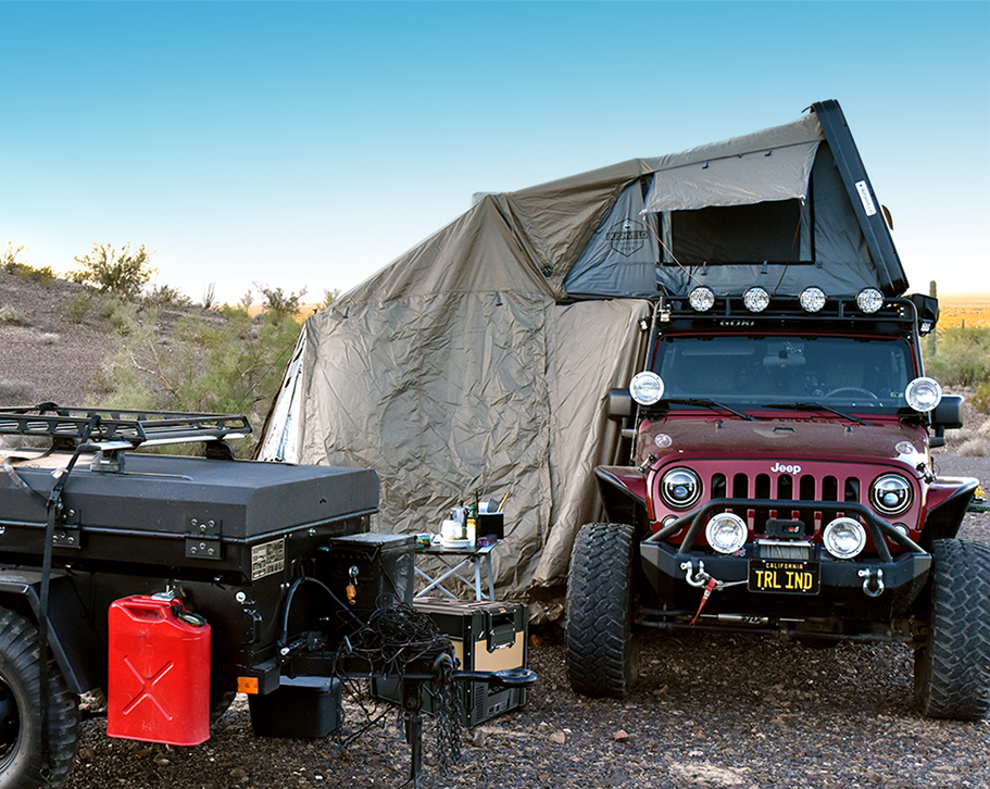 Trail Industries Jeep with OVS Bushveld II Tent
